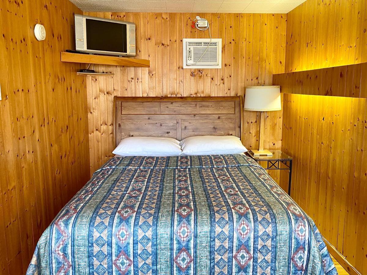 The Waterfront Motel Grand Barachois Kültér fotó