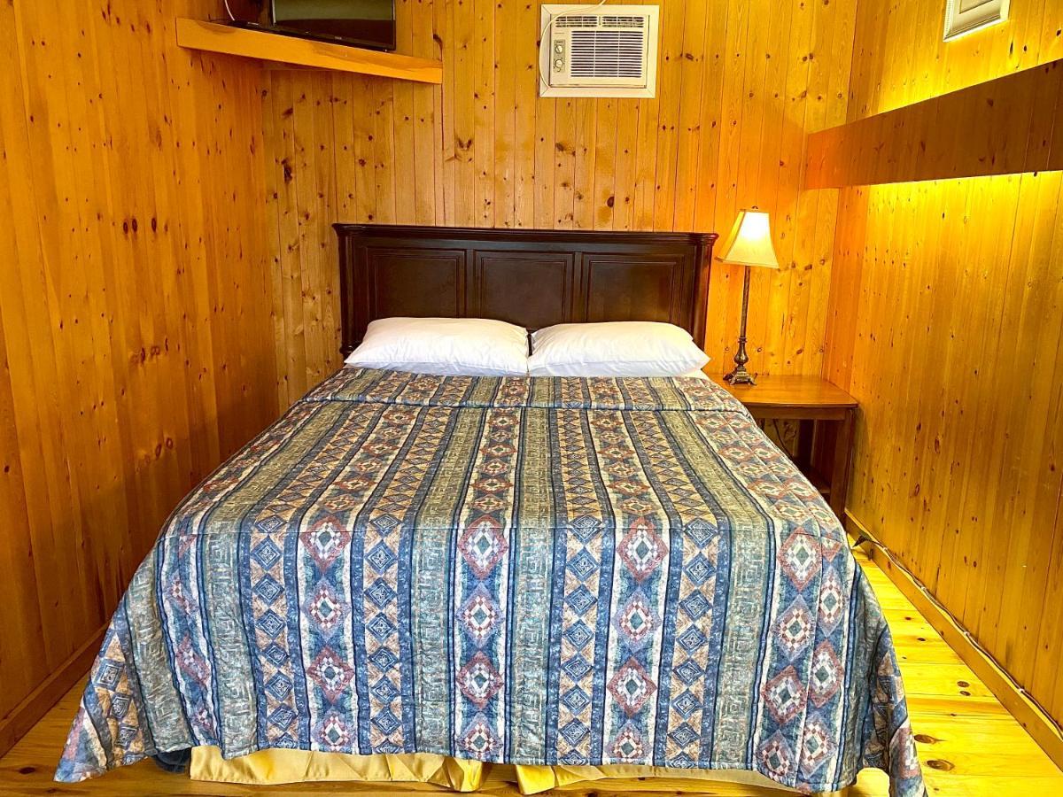 The Waterfront Motel Grand Barachois Kültér fotó